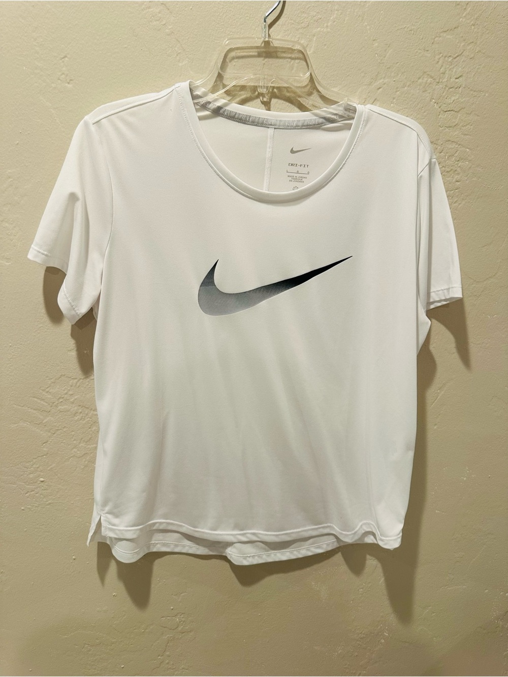 Nike Women's White Dri-FIT Short Sleeve Tee with Swoosh Large